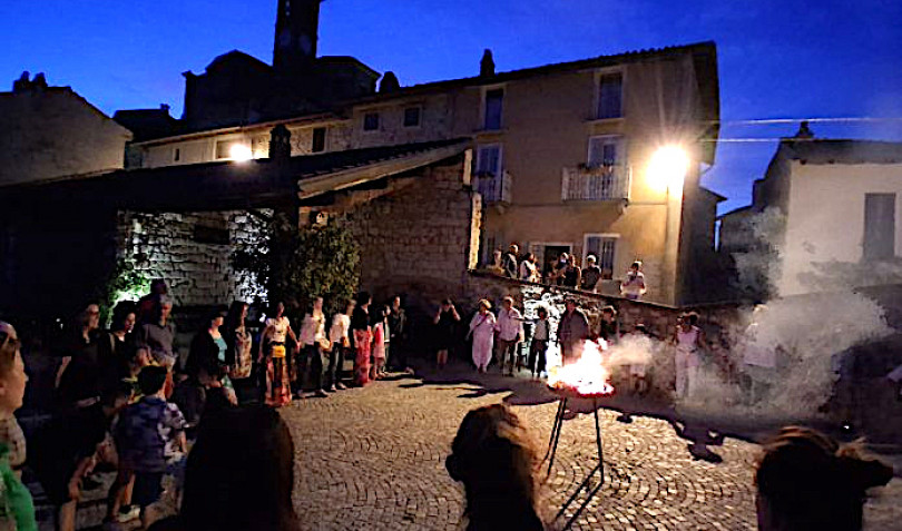 Festa del solstizio d'estate a Treville